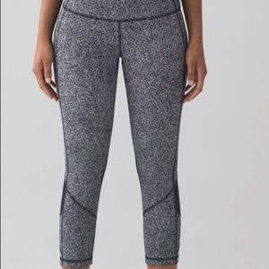 lululemon pace rival crop